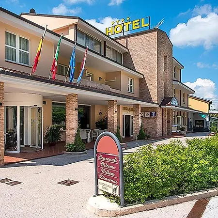 Lovely In With Wifi Apartamento *